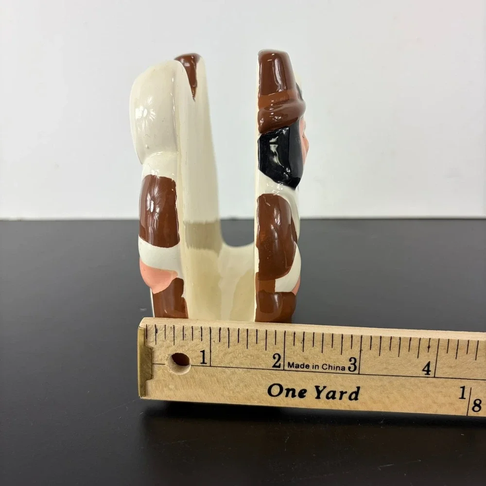 Publix 2002 Pilgrim Pair Ceramic Napkin Holder Thanksgiving Holiday Decor
